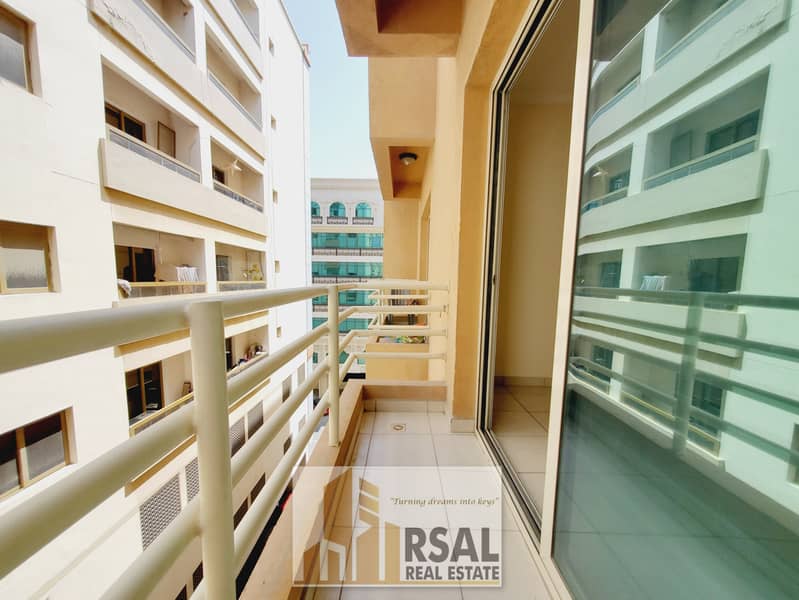 Hott Offer// Spaciois 1BHK With Balcony Close To Park// Easy Payment// Free Parking// Easy Access To Dubai