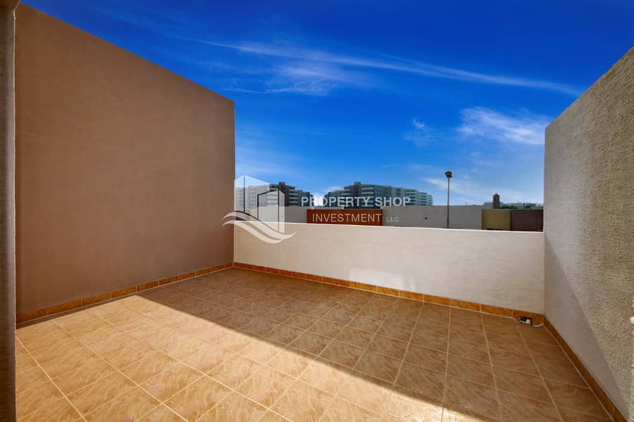 11 3-bedroom-abu-dhabi-al-reef-contemporary-village-terrace. JPG