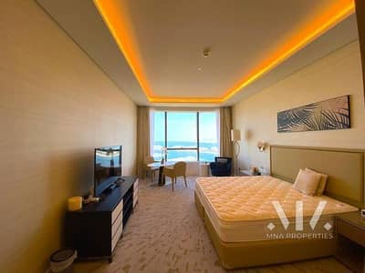 Studio for Rent in Palm Jumeirah, Dubai - Modern Funished I Full Sea View I High Floor