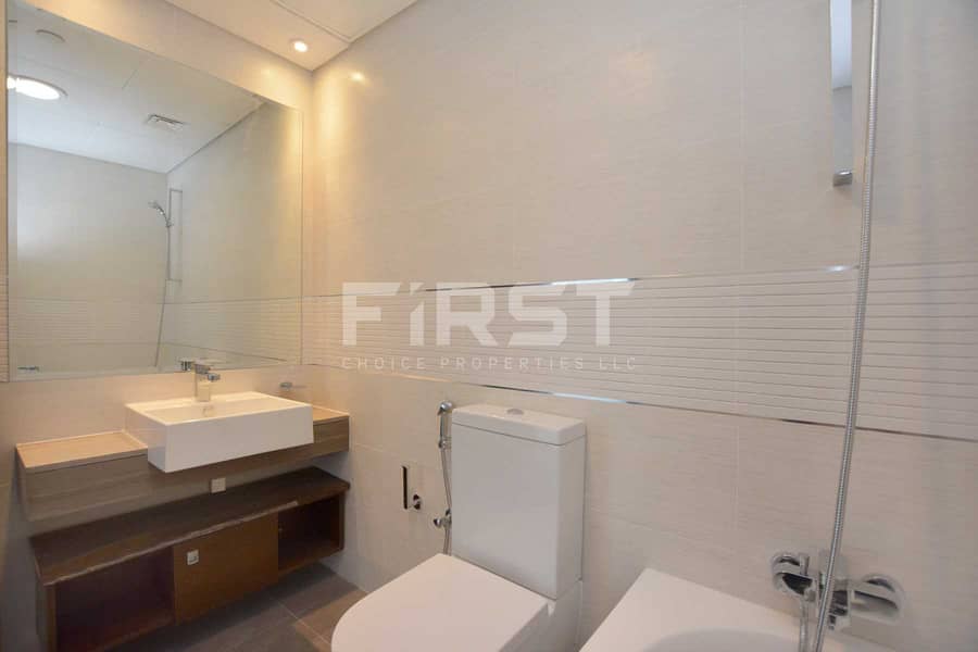 10 Internal Photo of 1 Bedroom Apartment in The Gate Tower Shams Abu Dhabi Al Reem Island Abu Dhabi UAE (17). jpg