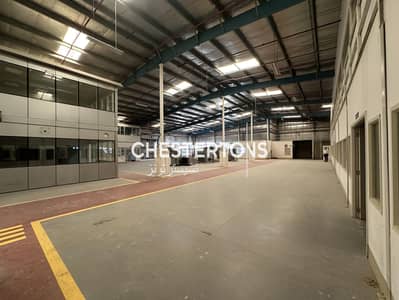Warehouse for Sale in Dubai Investment Park (DIP), Dubai - Central Kitchen, Vacant Now, 1000 kW Capacity