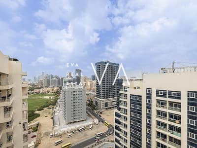 3 Bedroom Flat for Sale in Dubai Sports City, Dubai - Golf Course & Pool View | Vacant | High Floor