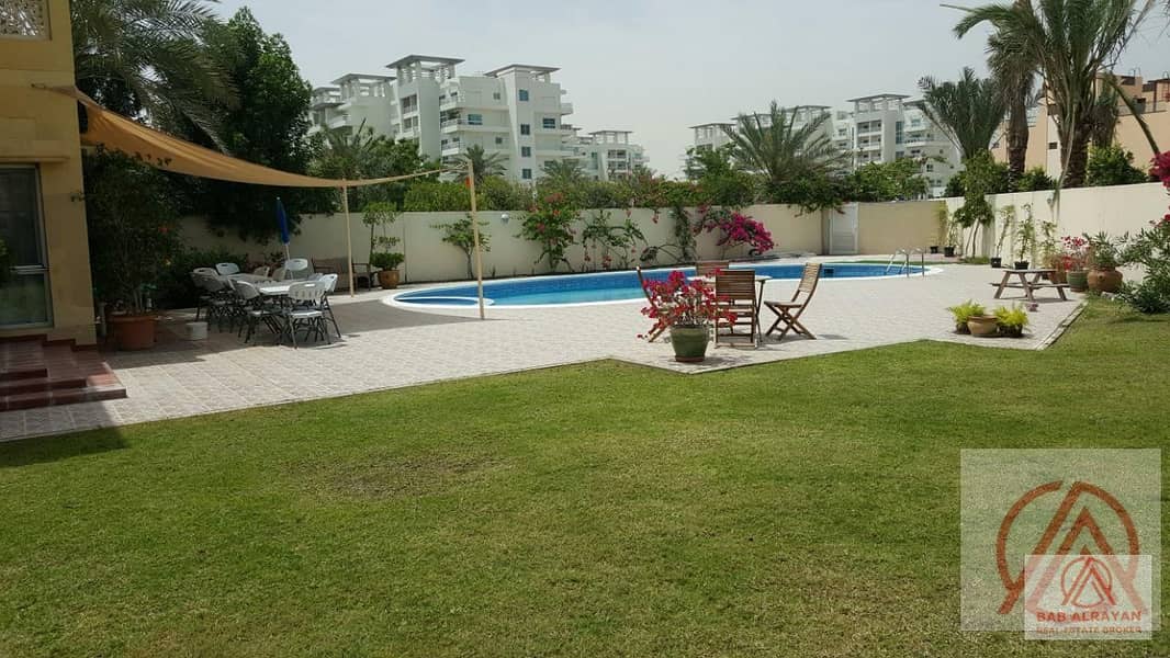 7 Meadows 2 Quite Location Type 8  Private Pool & large Garden 285k