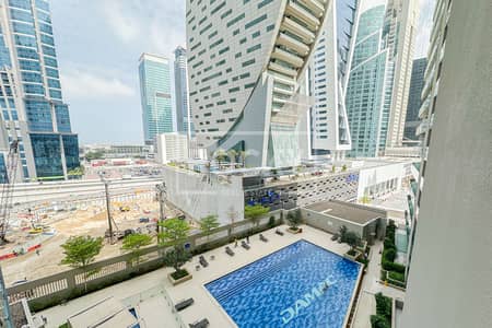 Studio for Rent in Business Bay, Dubai - Exclusive | Prime Location | High Floor