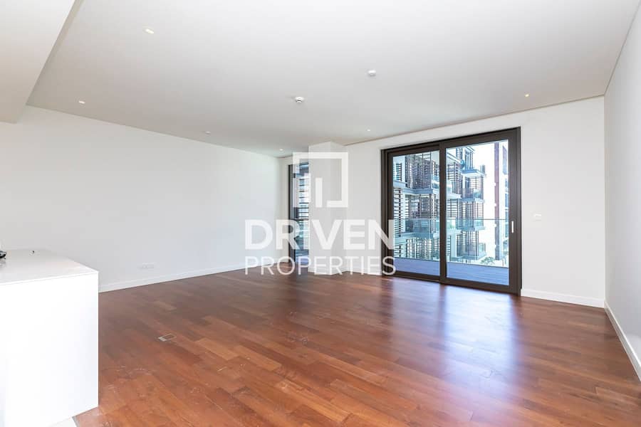 High Floor | Bright and Spacious | 2 Parkings
