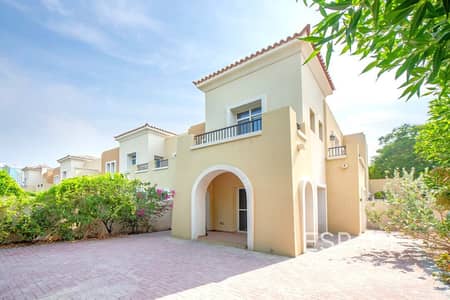 4 Bedroom Villa for Rent in The Lakes, Dubai - Well Maintained -  Close to Pool and Park