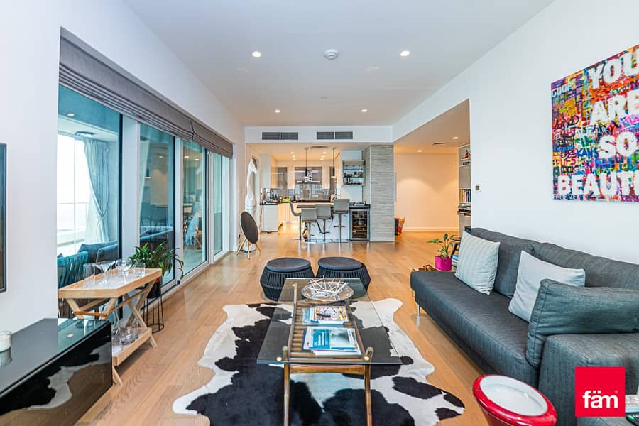 Stunning Property, High Floor, Good Location, VOT Stunning Property, High Floor, Good Location, VOT