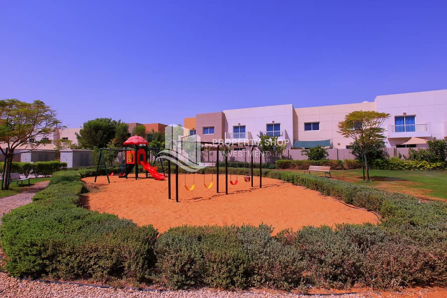 5 abu-dhabi-al-reef-villa-contemporary-village-community-play-ground-1. JPG