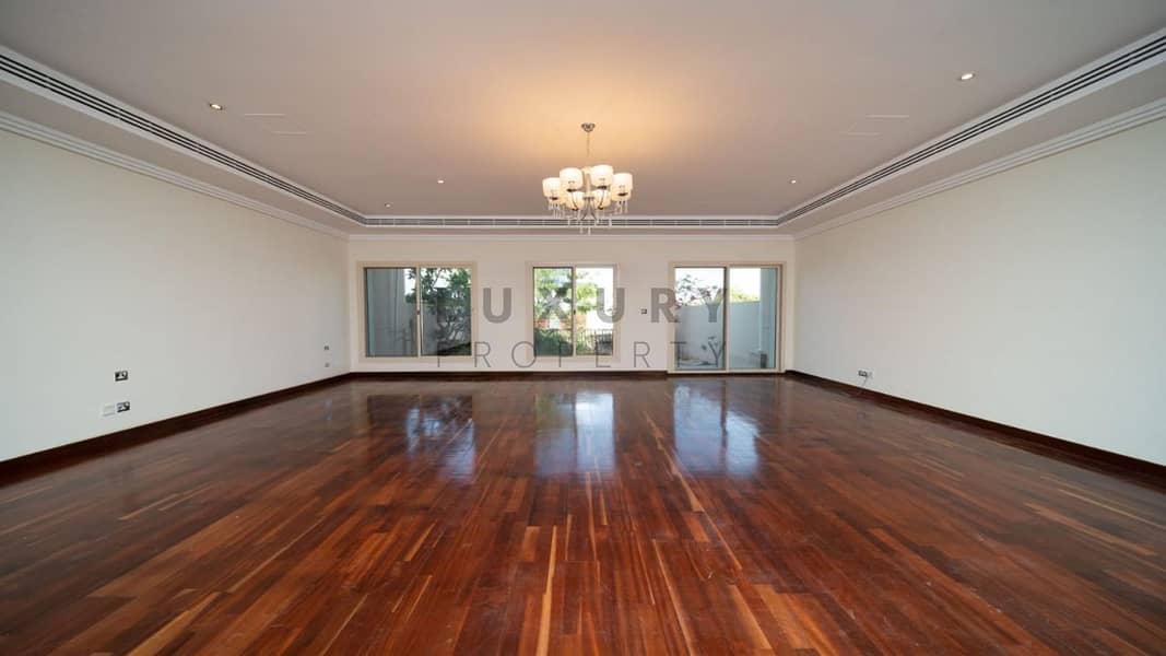 فیلا في منازل مونتجمري،تلال الإمارات‬ 3 غرف 375000 درهم - 8264502