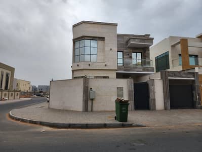 5 Bedroom Villa for Rent in Al Yasmeen, Ajman - Two-storey villa for rent in Ajman, Al Yasmeen area Corner of two streets 5 master bedrooms, a sitting room and a living room And a maid's room An area of ​​3700 square feet 125 thousand dirhams required