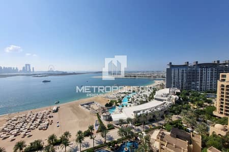 2 Bedroom Apartment for Sale in Palm Jumeirah, Dubai - Spacious| Great condition| Two terraces| Sea View