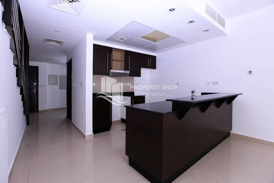 3 2-bedroom-villa-abu-dhabi-al-reef-manazel-desert-village-kitchen-2. JPG