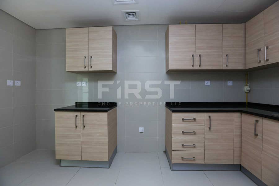 12 Internal Photo of 1 Bedroom Apartment in Ocean Terrace Marina Square Al Reem Island Abu Dhabi UAE (13). jpg