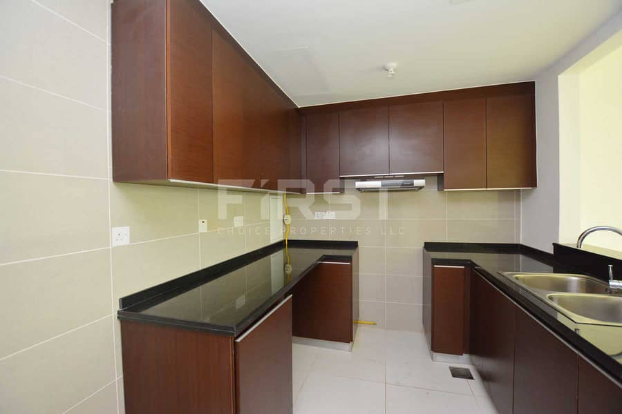 7 Internal Photo of 1 Bedroom Apartment in Al Maha Tower Marina Square Al Reem Island Abu Dhabi UAE (4). jpg