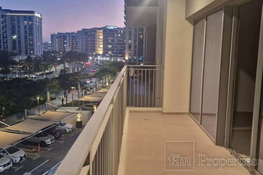 3 Bedroom | Modern Living | Close to Park and Mall