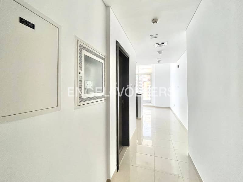 Palm View | Unfurnished | Available
