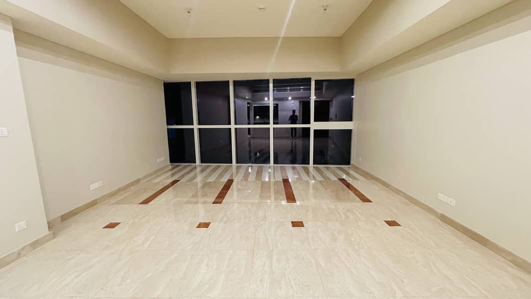 STUNNING | UNFURNISHED 2 BHK | NEAR TO METRO | EQUIPPED KITCHEN