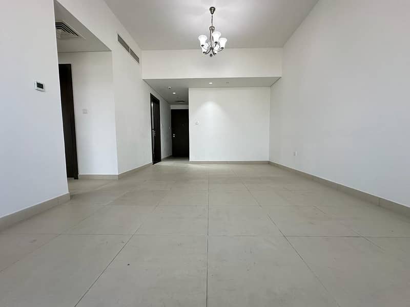 Very Spacious 2Bhk With 3 Bathroom Available Near Circle Mall in just 80k