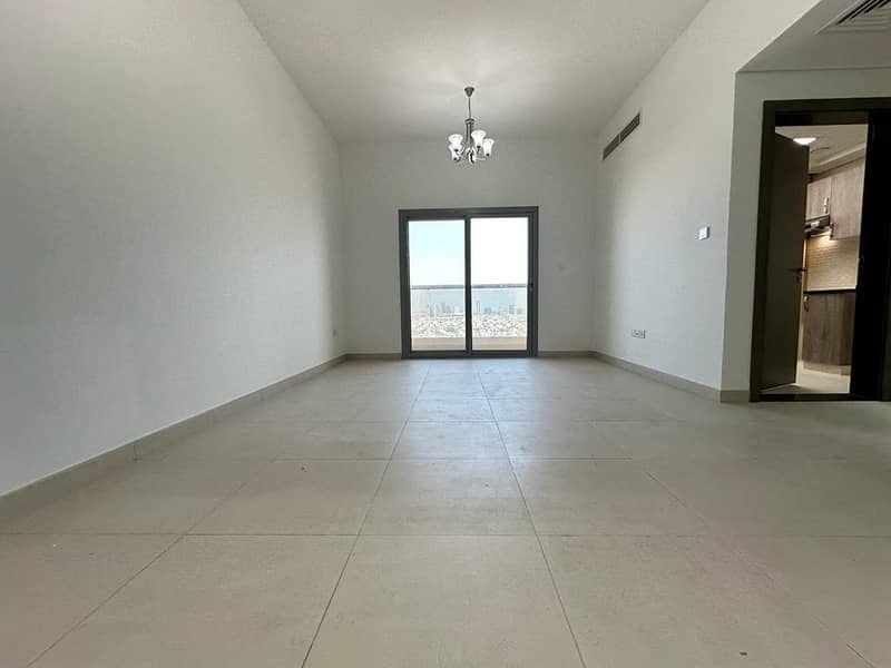 Very Spacious 2Bhk Available Near Circle Mall in just 80k