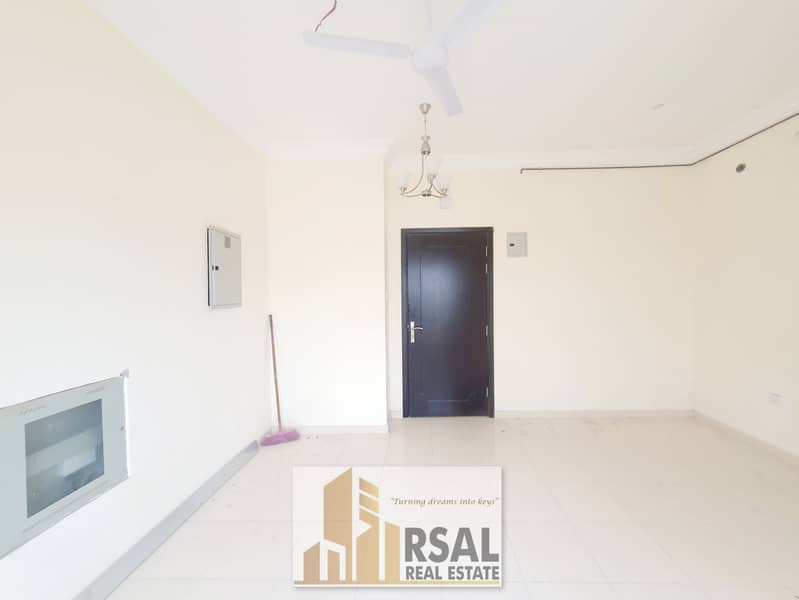 Brand new building 1bhk // available/// with balcony  /// full family building///