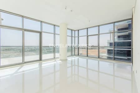 Large Closed Kitchen |Golf Course Facing Large Closed Kitchen |Golf Course Facing