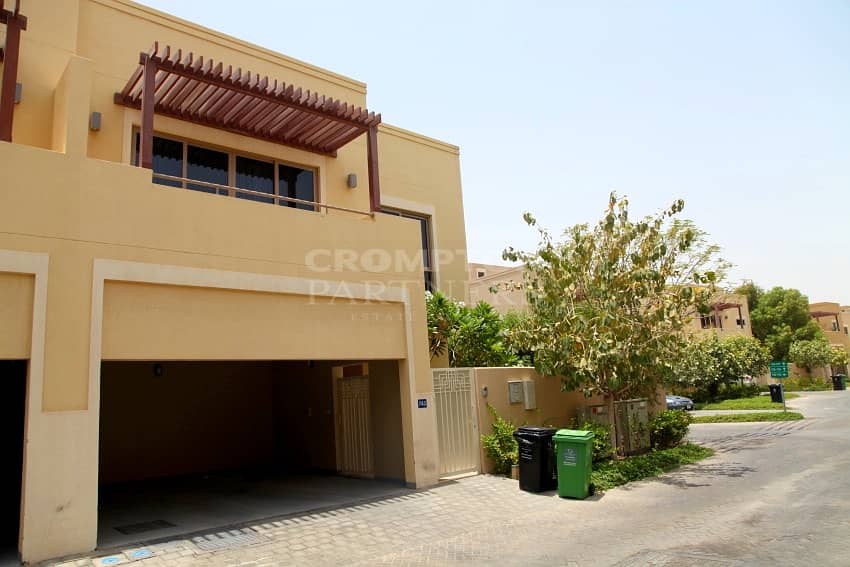 Superb | Big Layout | Amazing Community | Vacant Superb | Big Layout | Amazing Community | Vacant