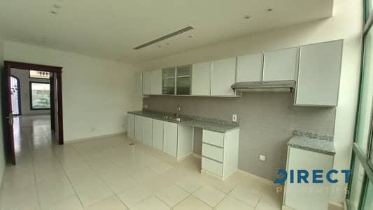 4 Bedroom Villa for Rent in Umm Suqeim, Dubai - Prime Location | Gated Community | Ready to Move