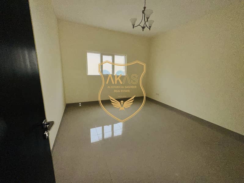 Квартира в Абу Шагара, 2 cпальни, 38000 AED - 8807539
