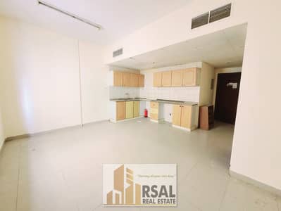 Studio for Rent in Muwailih Commercial, Sharjah - Lavish And Huge Size Studio In Muweilah Near To Almadina Shopping Mall
