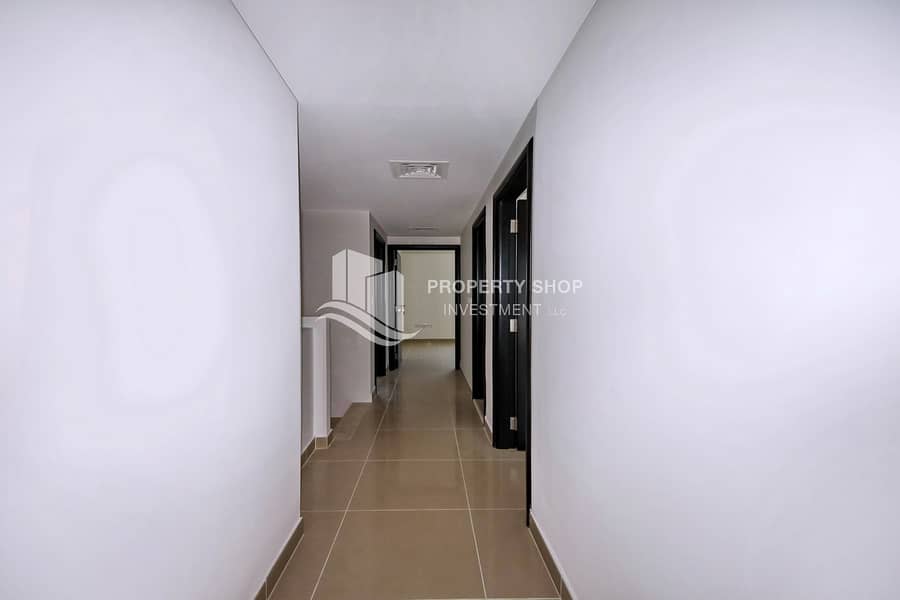 4 4-bedroom-villa-al-reef-contemporary-village-corridor. JPG