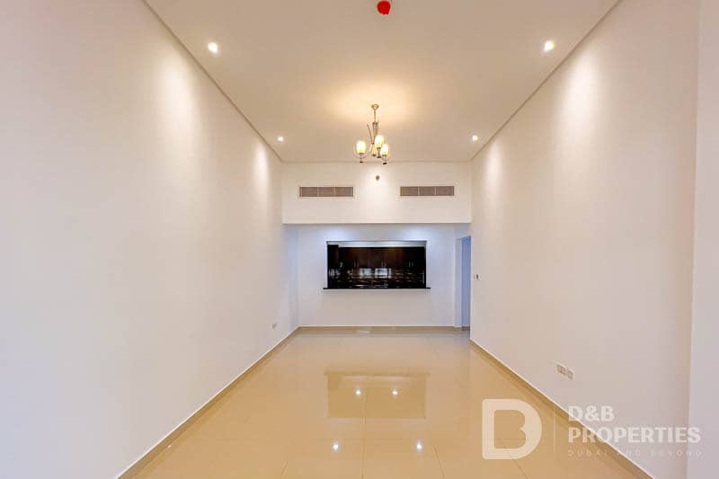 GENUINE LISTING | LARGE LAYOUT | PRIVATE TERRACE