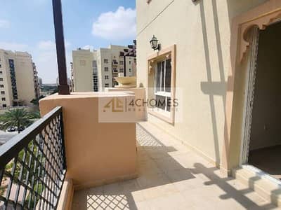 Vacant 1 Bed Well Maintained|Terrace and Balcony