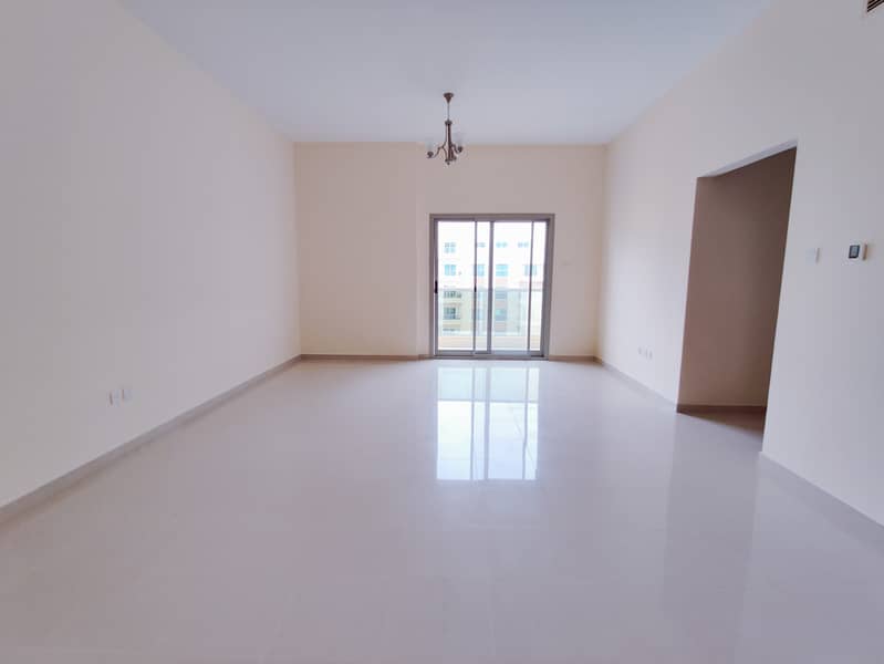 2BHK MOST FABULOUS APPARTMENT WITH CLOSE KITCHEN NEAR THE INDIAN INTERNATIONAL SCHOOL