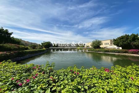 2 Bedroom Villa for Sale in The Springs, Dubai - Well Maintained | Full Lake View | Viewable