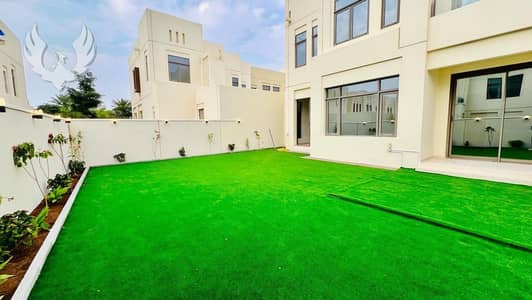 4 Bedroom Townhouse for Rent in Reem, Dubai - Upgraded Study / Immaculate condition