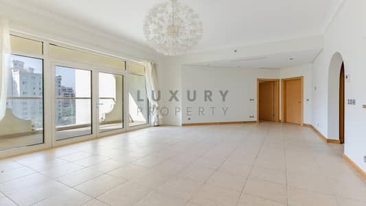 2 Bedroom Flat for Sale in Palm Jumeirah, Dubai - Vacant | Type E | Private Beach Access