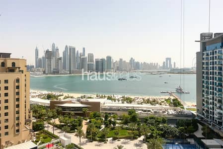 2 Bedroom Flat for Rent in Palm Jumeirah, Dubai - Sea Views | Beach Access | Rooftop Infinity Pool
