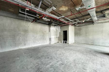 Shop for Rent in Business Bay, Dubai - Modern Retail Space | Huge Layout | Prime Location