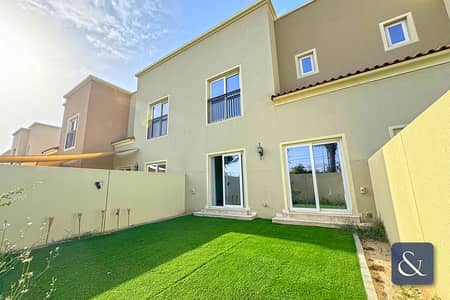 2 Bedroom Villa for Sale in Dubailand, Dubai - 2 Bed + Maid | Vacant On Transfer | Single Row