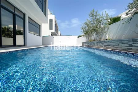 4 Bedroom Townhouse for Rent in Jumeirah Golf Estates, Dubai - Private Pool | Great Condition | Unbeatable Price