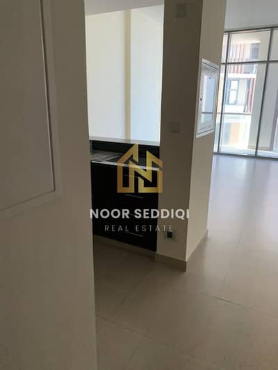 Studio for Rent in Culture Village, Dubai - 5d2c154e-1225-4c08-98b4-6c7a0e3da1df. jpg