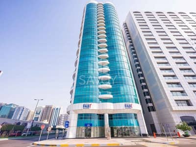 فلیٹ 3 غرف نوم للايجار في شارع الكورنيش، أبوظبي - شقة في برج بالغيلم،شارع الكورنيش 3 غرف 160000 درهم - 8000581
