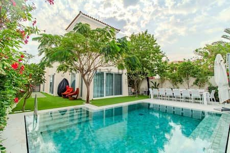 4 Bedroom Villa for Sale in The Lakes, Dubai - Fully Upgraded | Private Pool | Type 2E