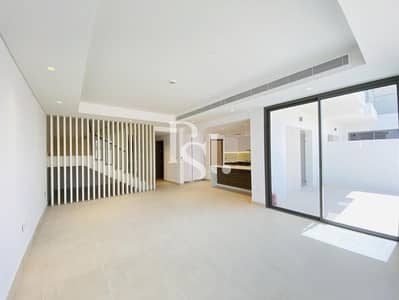 3 Bedroom Townhouse for Rent in Yas Island, Abu Dhabi - yas-acres-yas-islnad-abu-dhabi-town-house (2). jpg