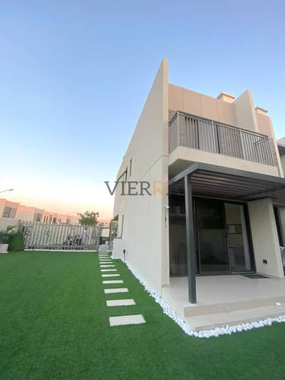 3 Bedroom Townhouse for Sale in DAMAC Hills 2 (Akoya by DAMAC), Dubai - a5051176-c1cd-4aca-8627-1ed52cbfcf58. jpg