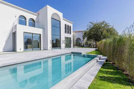 4 Bedroom Villa for Sale in Jumeirah Islands, Dubai - Fully Upgraded | Smart Home | Lake View