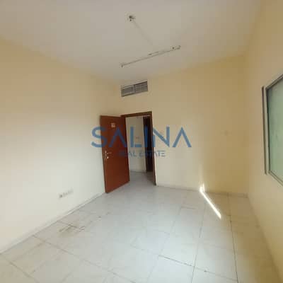 For annual rent, a room and a hall with a spacious and comfortable area, a bathroom and a modern kitchen in Al Nuaimiya 2, King Faisal