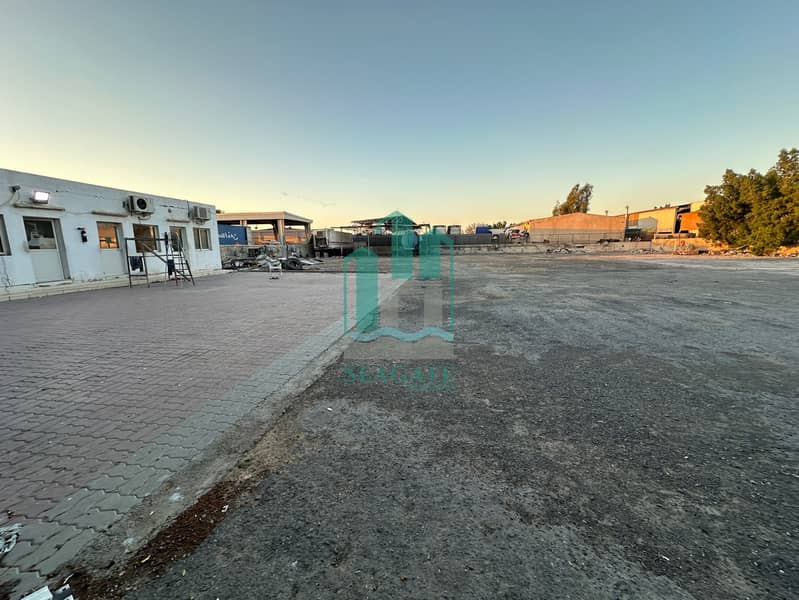 Excellent industrial plot for sale in Al Quoz