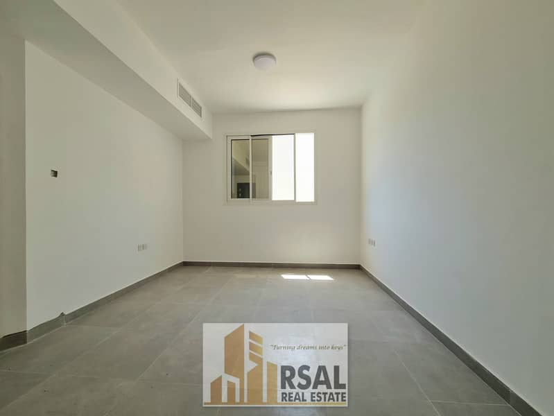 New Bright & Spacious | 1-Br Apartment | Direct Sunlight | Close to Mall | Just in 30K