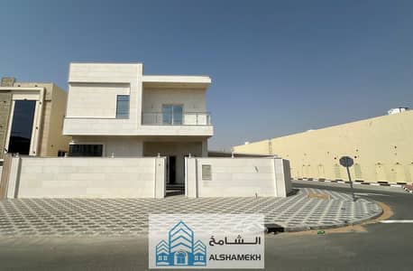 5 Bedroom Villa for Sale in Al Amerah, Ajman - e3beaa4c-288c-4678-9ddc-2f815f3a7537. jpg